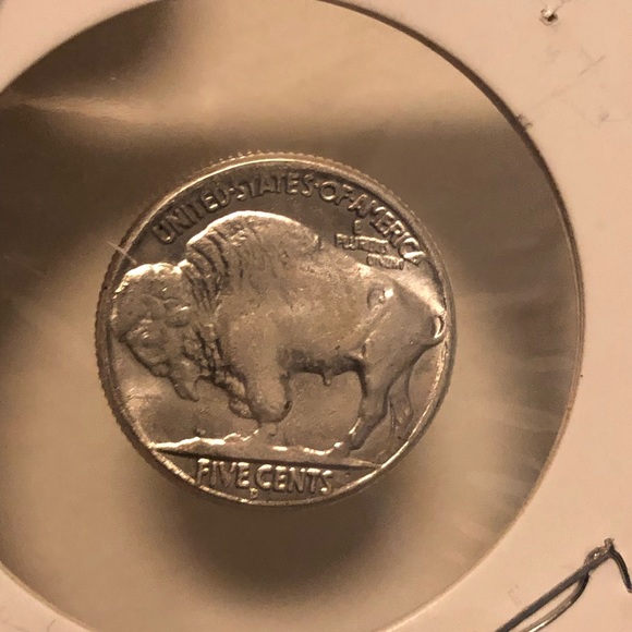 1937 D V.D.B. 3 Legged Buffalo Nickel. - Picture 4 of 6